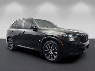 Used 2024 BMW X5 sDrive40i w/ M Sport Package RWD video 1