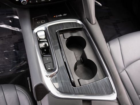 Used 2023 Buick Enclave Premium image 10