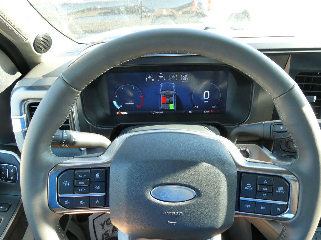 New 2027 Ford F250 Platinum w/ Platinum Plus Package AWD/4WD image 26