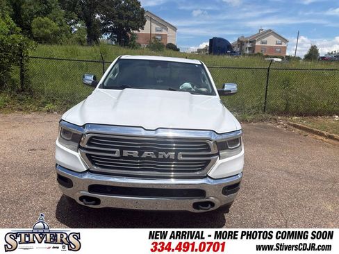 Used 2022 RAM 1500 Laramie AWD/4WD image 2