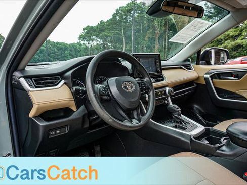 Used 2021 Toyota RAV4 XLE FWD image 21