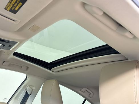 Used 2020 Lexus ES 350 w/ Premium Package FWD image 14