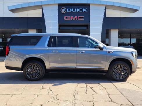 New 2026 GMC Yukon XL Elevation AWD/4WD image 2