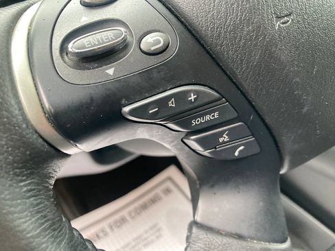Used 2020 Nissan Pathfinder SL AWD/4WD image 42