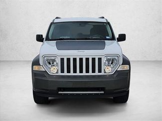 Used 2011 Jeep Liberty Renegade w/ Trailer Tow Class III Group video 2