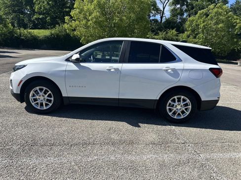 Used 2023 Chevrolet Equinox LT w/ LPO, Floor Liner Package FWD image 4