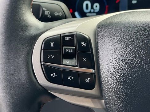 Certified 2025 Ford Explorer Active w/ Active Comfort Package image 9