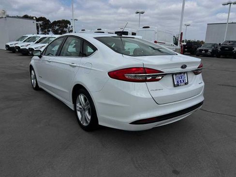Certified 2018 Ford Fusion S image 3