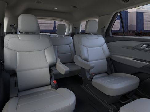 New 2026 Ford Explorer Active w/ Active Comfort Package RWD image 11