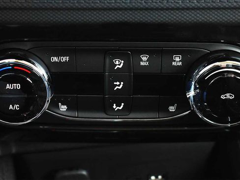 New 2026 Chevrolet TrailBlazer LT w/ Convenience Package image 18