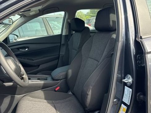 Used 2025 Honda Accord LX image 7