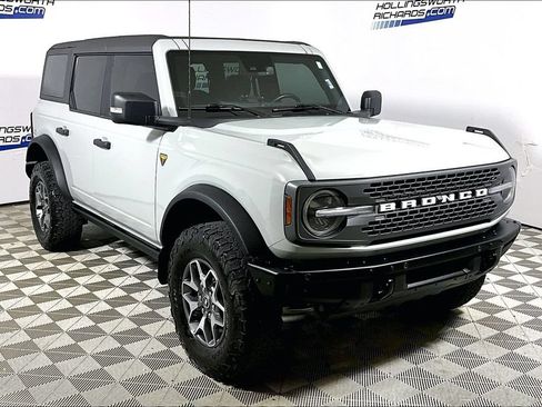 Certified 2024 Ford Bronco Badlands AWD/4WD image 3