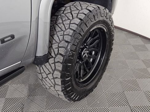 Used 2024 GMC Sierra 2500 AT4 w/ AT4 Premium Plus Package image 7