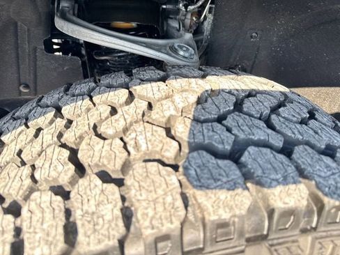 New 2025 Ford Bronco Heritage Edition image 27