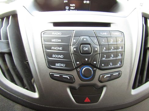 Used 2018 Ford Transit 150 XL image 20