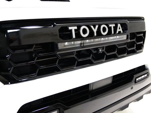 Used 2024 Toyota Tacoma TRD Pro AWD/4WD image 31