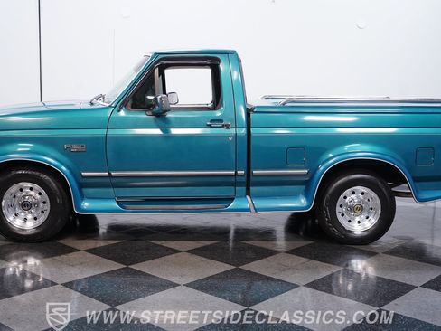 Used 1996 Ford F150 2WD Regular Cab image 2