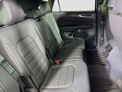 New 2026 Volkswagen Atlas Cross Sport SEL R-Line image 29