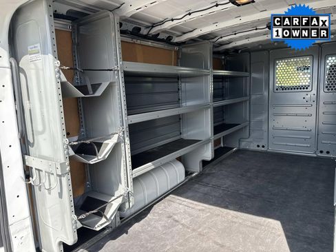 Used 2020 Nissan NV 3500 SL w/ Navigation Package image 14