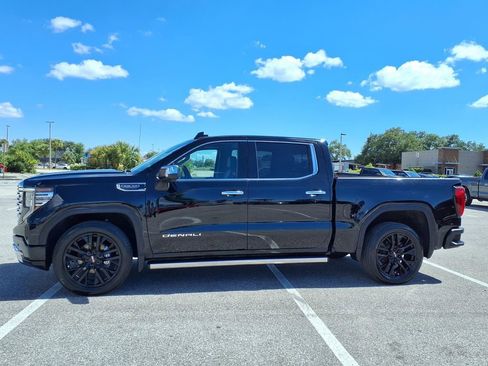 Used 2022 GMC Sierra 1500 Denali RWD image 4