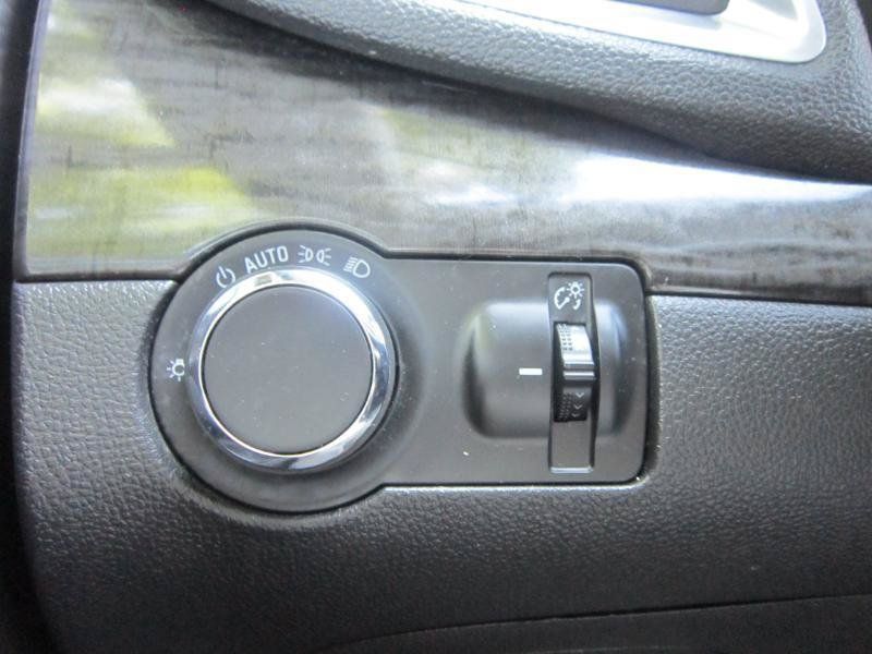 Used 2015 Buick Encore FWD image 24