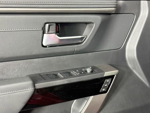 Used 2024 Toyota Sequoia Limited image 20