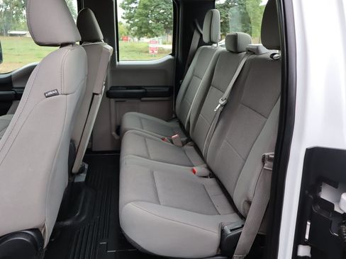 Used 2018 Ford F250 XL w/ Power Equipment Group AWD/4WD image 20
