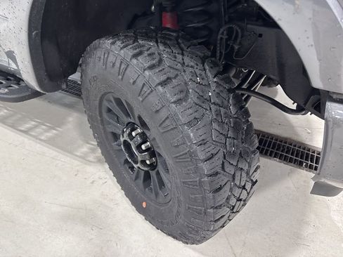 Used 2022 Ford F250 Platinum w/ Tremor Off-Road Package image 15