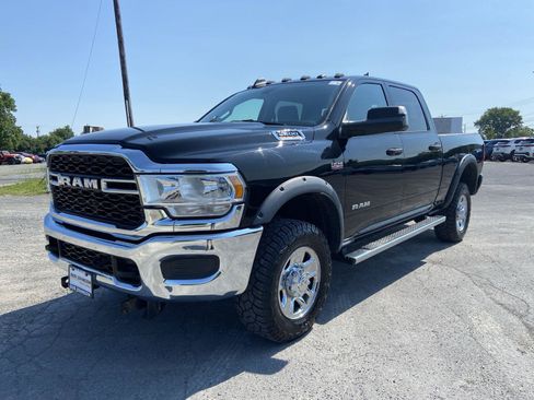 Used 2019 RAM 2500 Tradesman AWD/4WD image 3