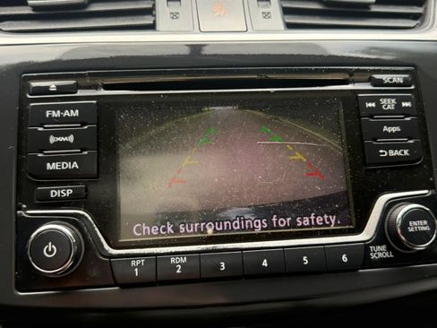 Used 2015 Nissan Sentra SV w/ Style Package FWD image 17