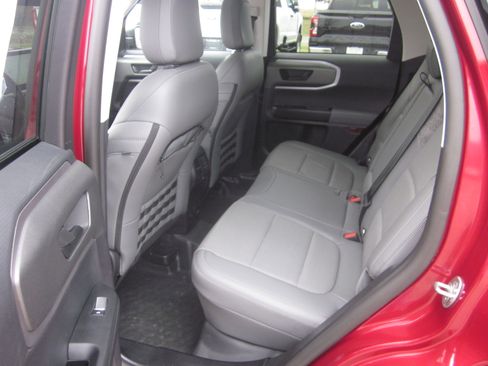 Used 2025 Ford Bronco Sport Badlands image 12