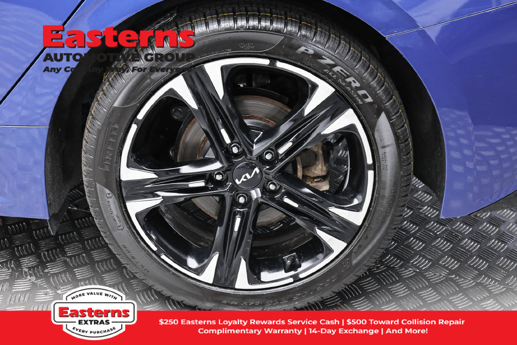 Used 2023 Kia K5 GT-Line w/ GT-Line Premium Package AWD/4WD image 9