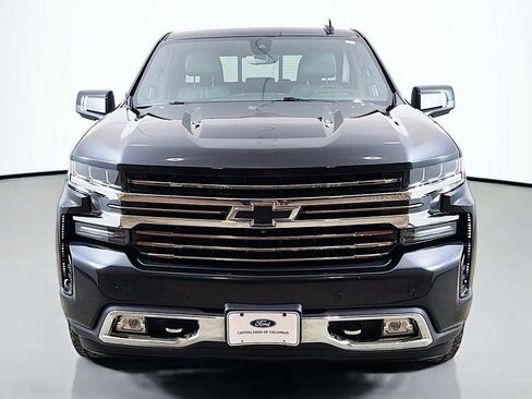 Used 2020 Chevrolet Silverado 1500 High Country w/ Technology Package AWD/4WD image 17