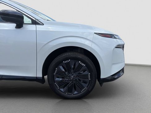Used 2025 Nissan Murano Platinum AWD/4WD image 23