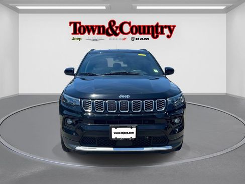 Certified 2025 Jeep Compass Limited AWD/4WD image 2