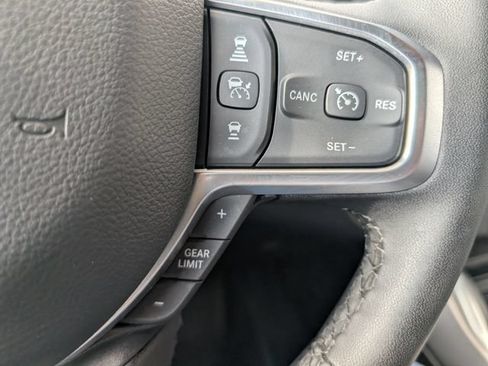 Used 2025 RAM 1500 Big Horn AWD/4WD image 12