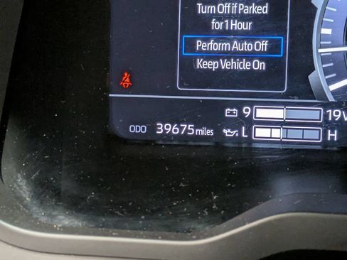 Used 2024 Toyota Tundra Platinum AWD/4WD image 18