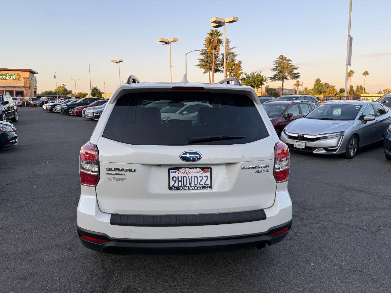 Used 2016 Subaru Forester 2.5i Limited AWD/4WD image 6