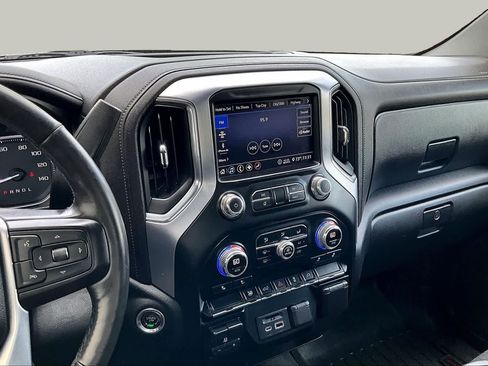 Used 2020 GMC Sierra 2500 SLE w/ SLE Value Package; AWD/4WD image 7
