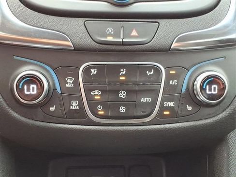 Used 2024 Chevrolet Equinox LT FWD image 20