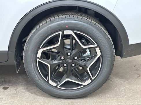 New 2026 Ford Escape Platinum w/ Premium Technology Package image 41