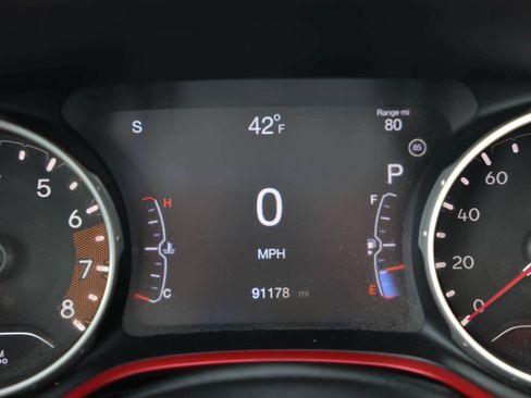 Used 2020 Jeep Compass Trailhawk AWD/4WD image 21
