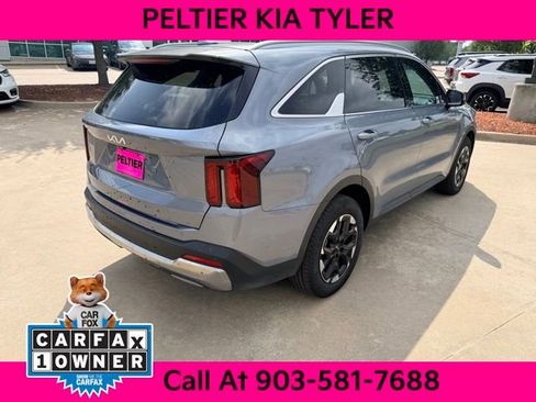 Certified 2025 Kia Sorento S w/ Panoramic Sunroof Package FWD image 13
