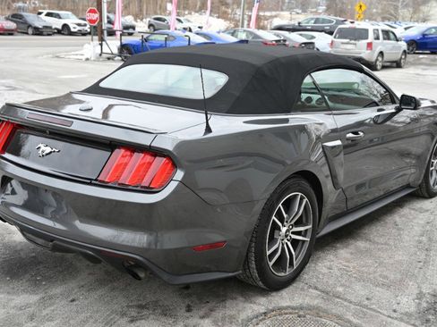 Used 2016 Ford Mustang Premium image 11