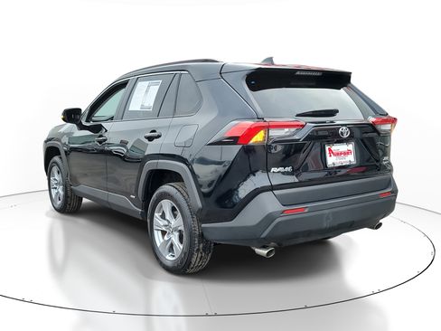 Used 2025 Toyota RAV4 XLE image 3