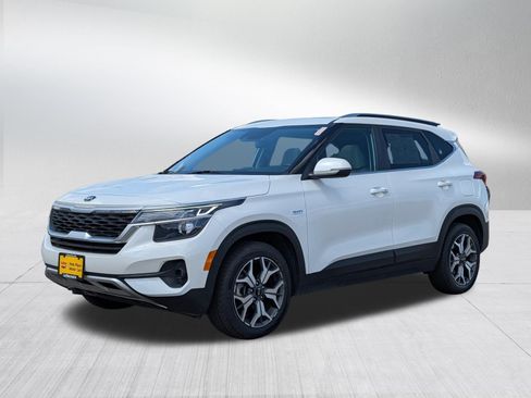 Used 2021 Kia Seltos EX AWD/4WD image 3