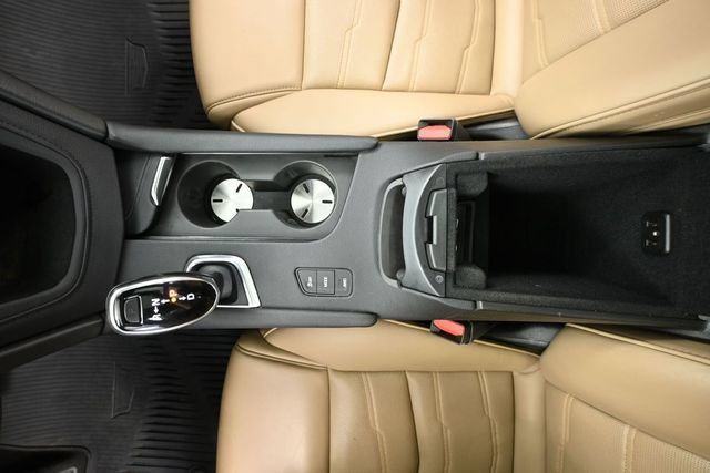 Used 2019 Cadillac XT5 Platinum AWD/4WD image 31