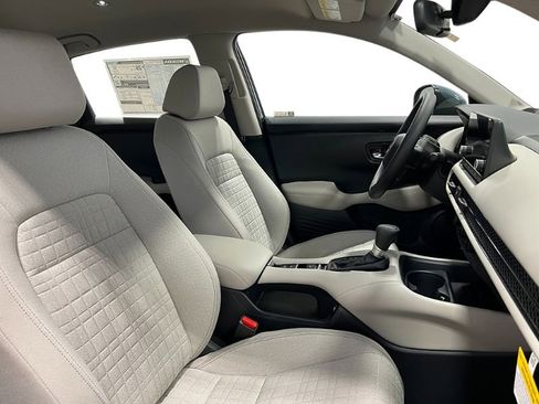 New 2025 Honda HR-V LX image 33