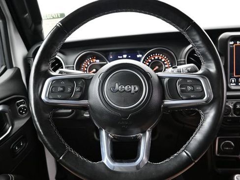 Used 2023 Jeep Wrangler Unlimited Sahara w/ Cold Weather Group AWD/4WD image 25