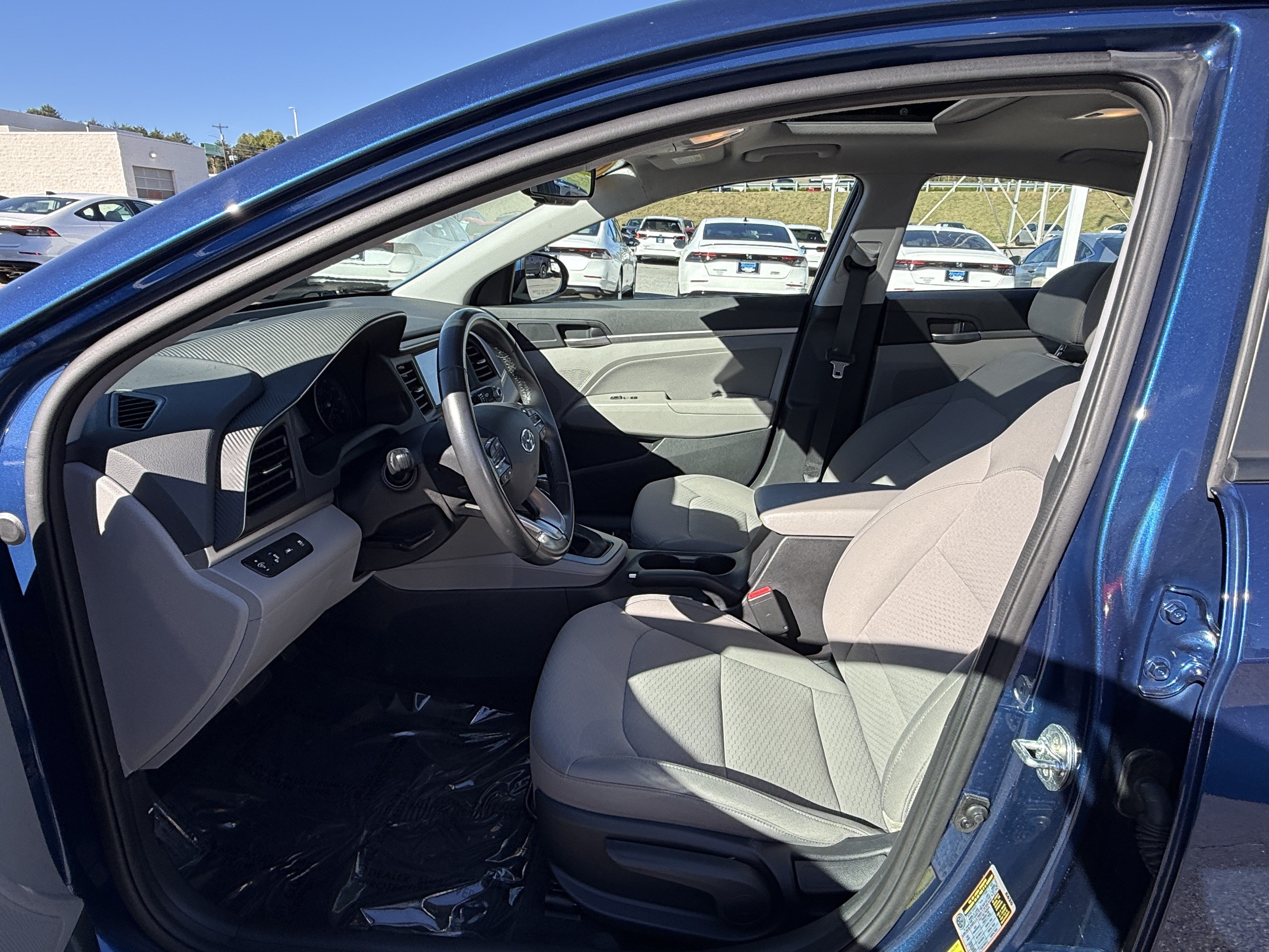 Used 2020 Hyundai Elantra Value Edition FWD image 16